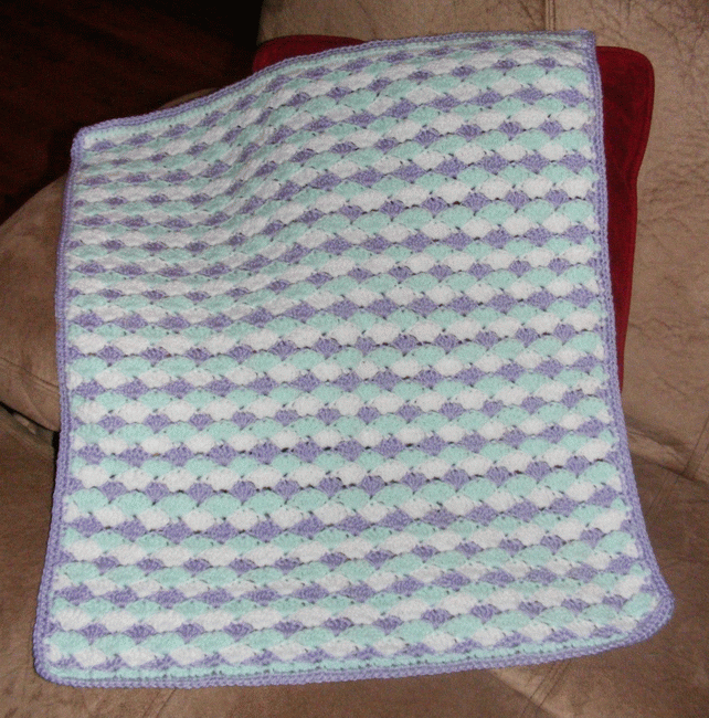 purplegreenwhiteshellblanket.gif