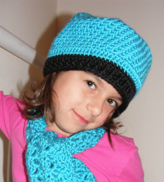 tealblackbeanie.gif